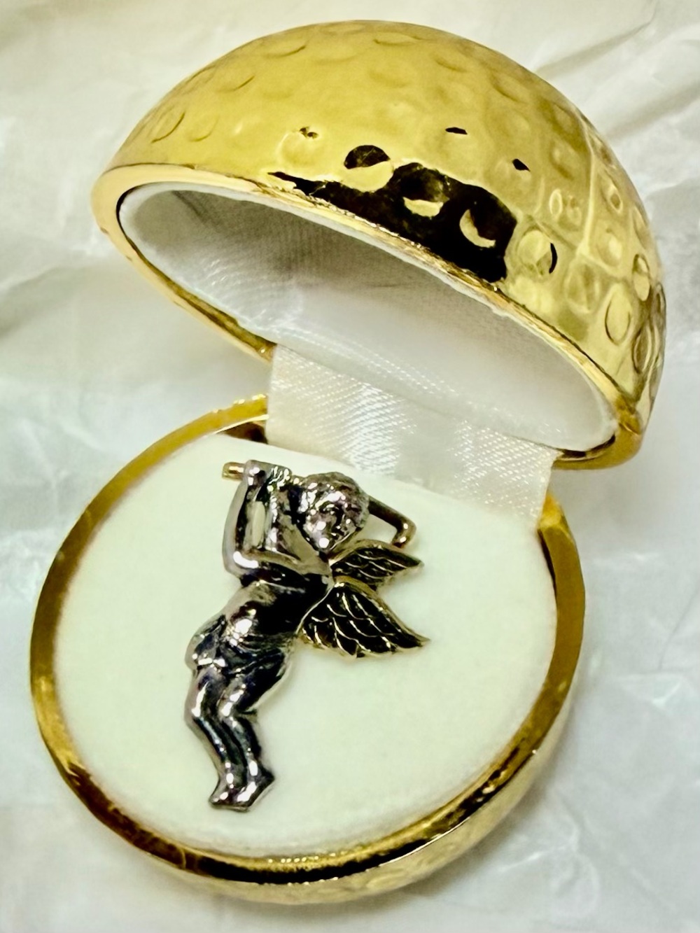 Golfing Angel Brooch with Golf Ball Case